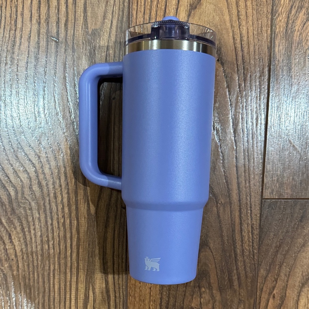 Stanley Hydrangea 30oz mug - Picture 2 of 4